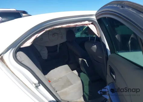 2014 Chevrolet Malibu 1Ls z USA, uszkodzony, nr VIN 1G11B5SL8EF104560